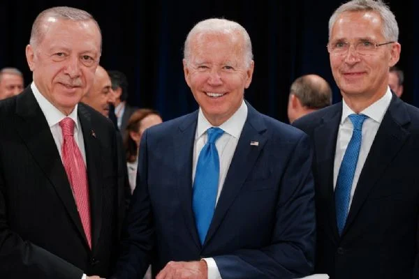 Atina'dan çarpıcı itiraf: Türkiyesiz yaprak bile hareket edemez
