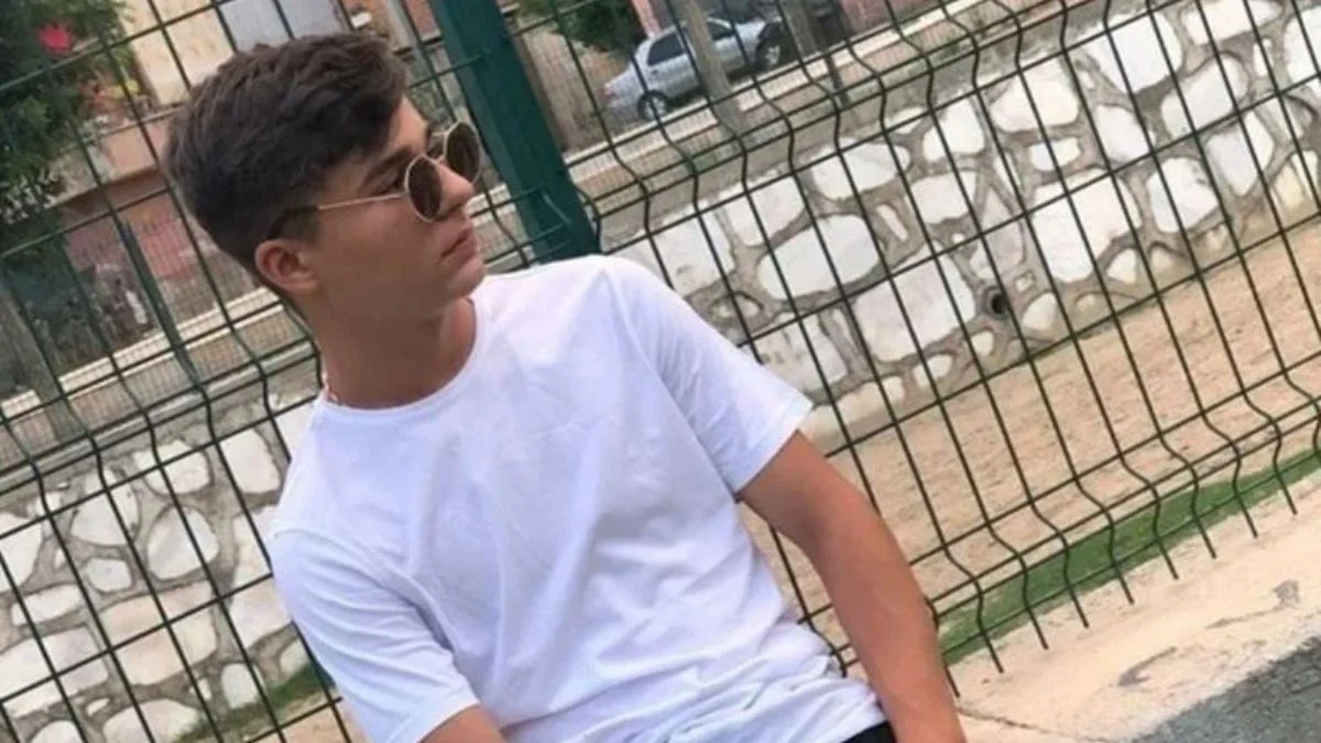 Babasının balık avlamak için 'elektrik' verdiği suda hayatını kaybetti