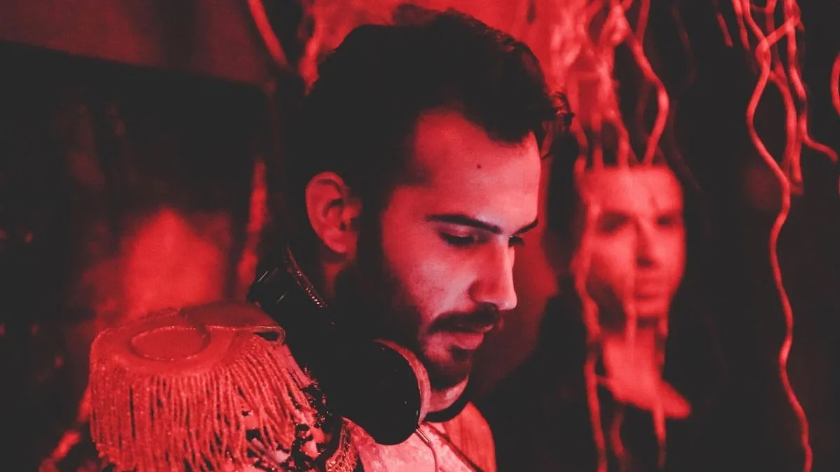 Başarılı Prodüktör ve DJ Umur Anıl Gökdağ, yeni çıkardığı cover'ı anlattı