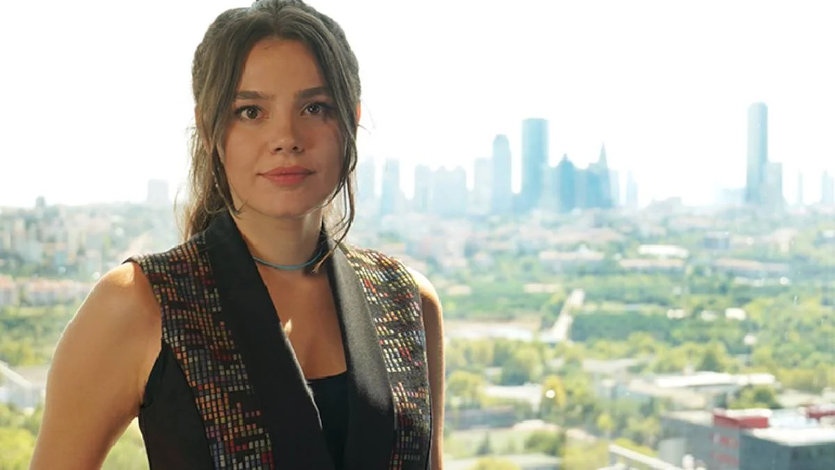 Beste Naz Süllü kimdir? Beste Naz Süllü ne iş yapıyor? Beste Naz Süllü nereli kaç yaşında?