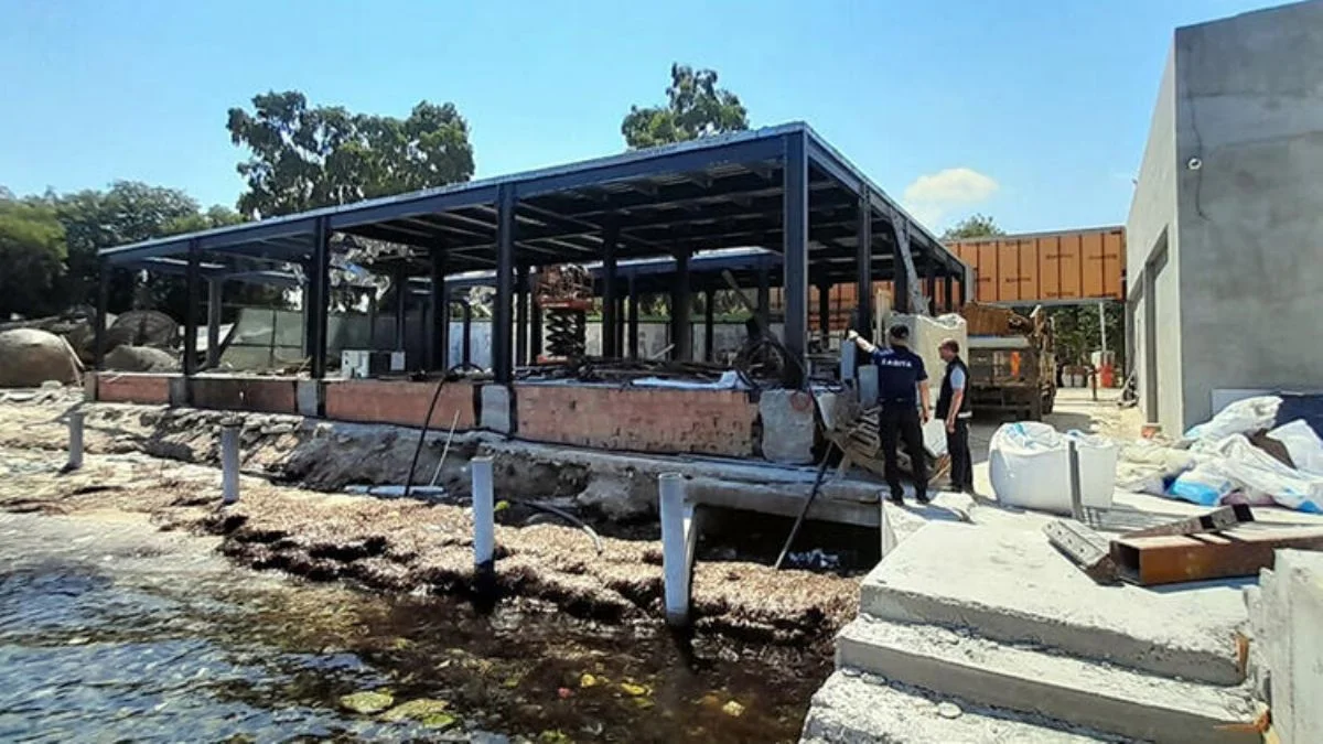 Bodrum'da kaçak yapılar yıkıldı