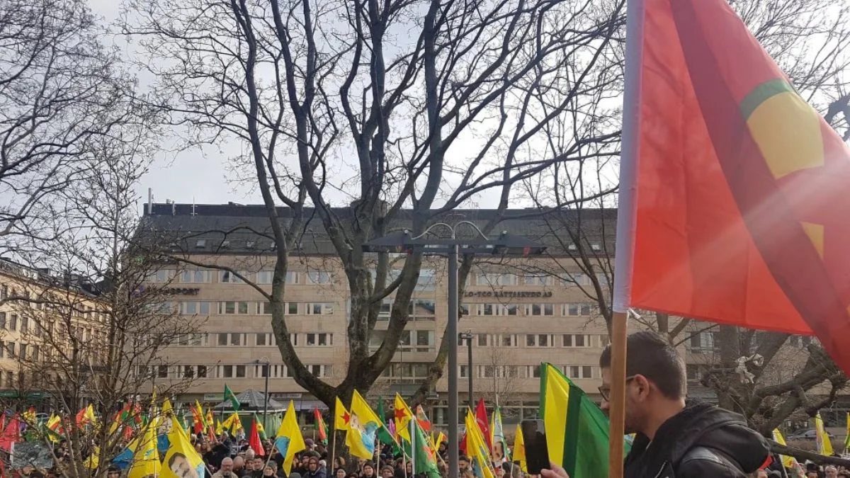 Çavuşoğlu: PKK İsveç'i rehin almış
