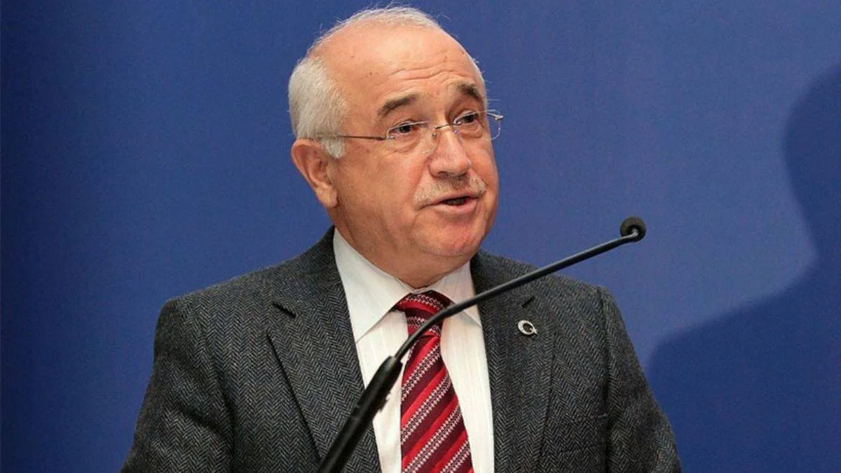 Cemil Çiçek: Elimizden de, dilimizden de zarar gelen bir süreci yaşıyoruz
