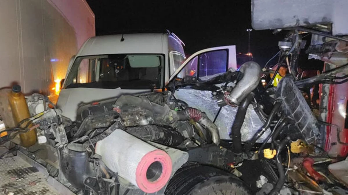 Düzce'de zincirleme kaza! 15 yaralı