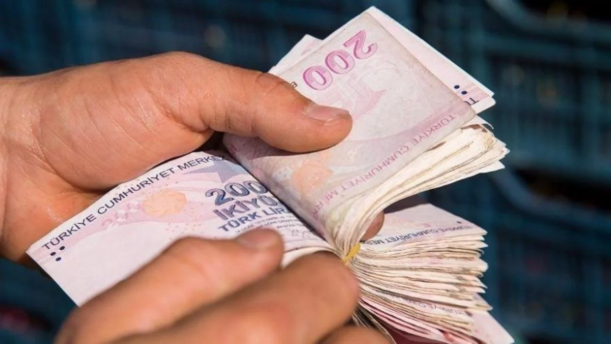 En düşük emekli aylığı son dakika! Emekliye yüzde kaç zam yapıldı? En düşük emekli maaşı 3 bin TL mi oldu?