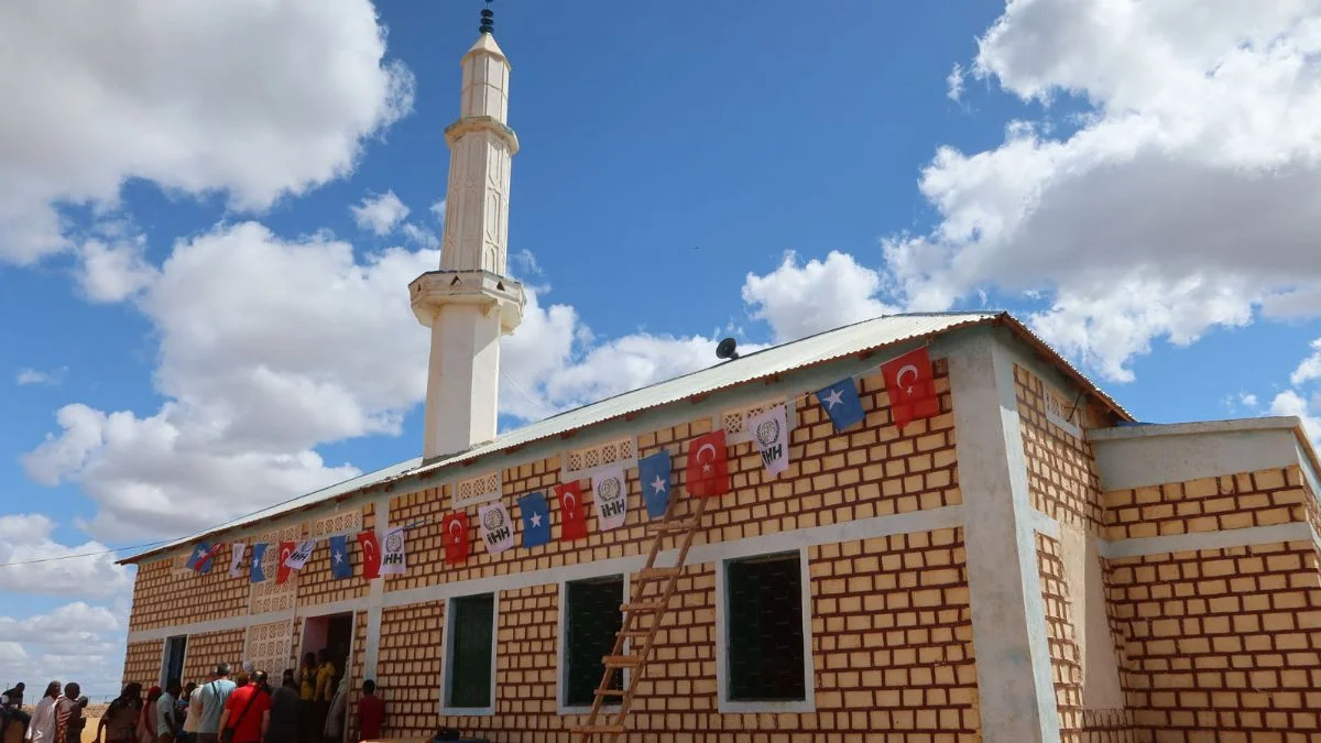 İHH Somali'de iki yeni cami inşa etti