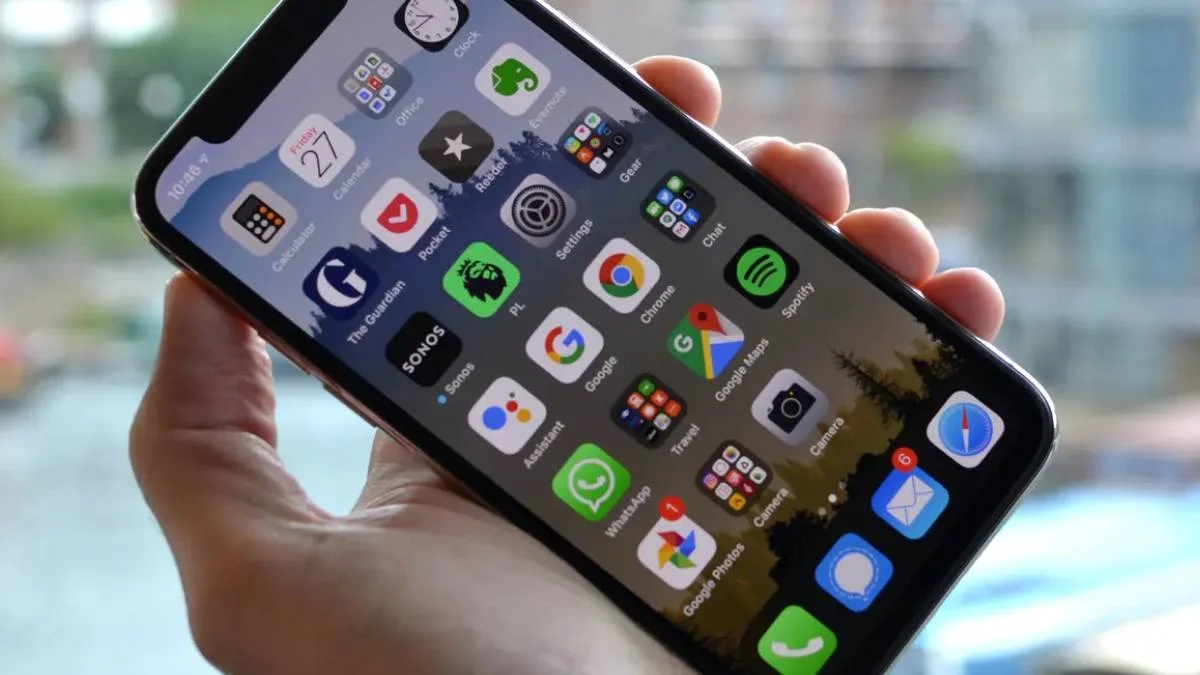 iPhone 11 ne kadar oldu? iPhone 11'e zam mı geldi? iPhone 11 64 GB-128 GB kaç TL oldu? iPhone 11, 12, 13 modellerine zam mı yapıldı?