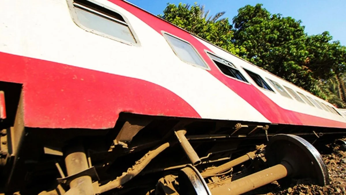İran'da tren raydan çıktı: Çok sayıda ölü ve yaralı var