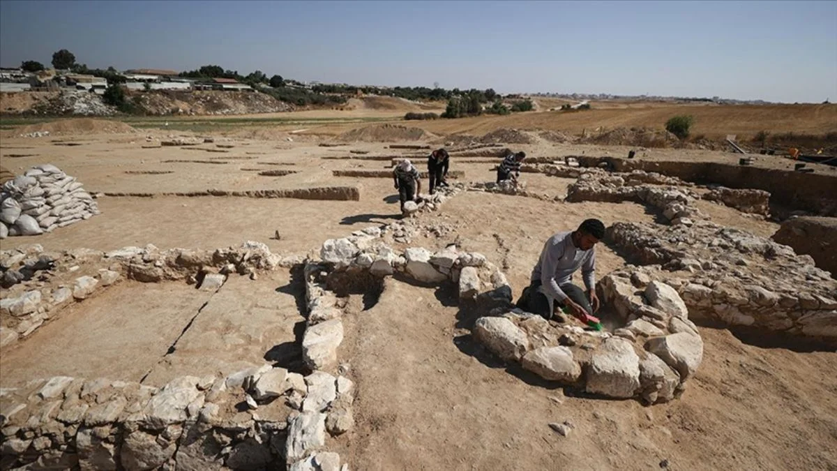 İsrail'in güneyinde 1200 yıllık cami bulundu