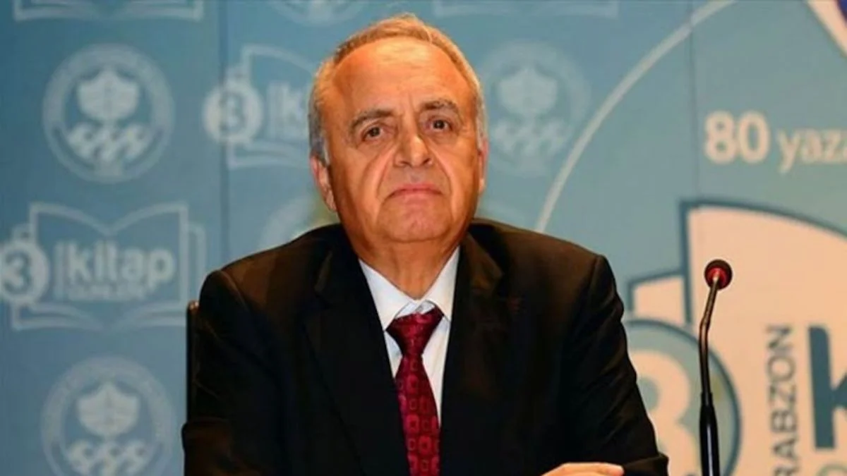 İstihbarat eski Başkanı Sabri Uzun'un rütbesi sökülecek