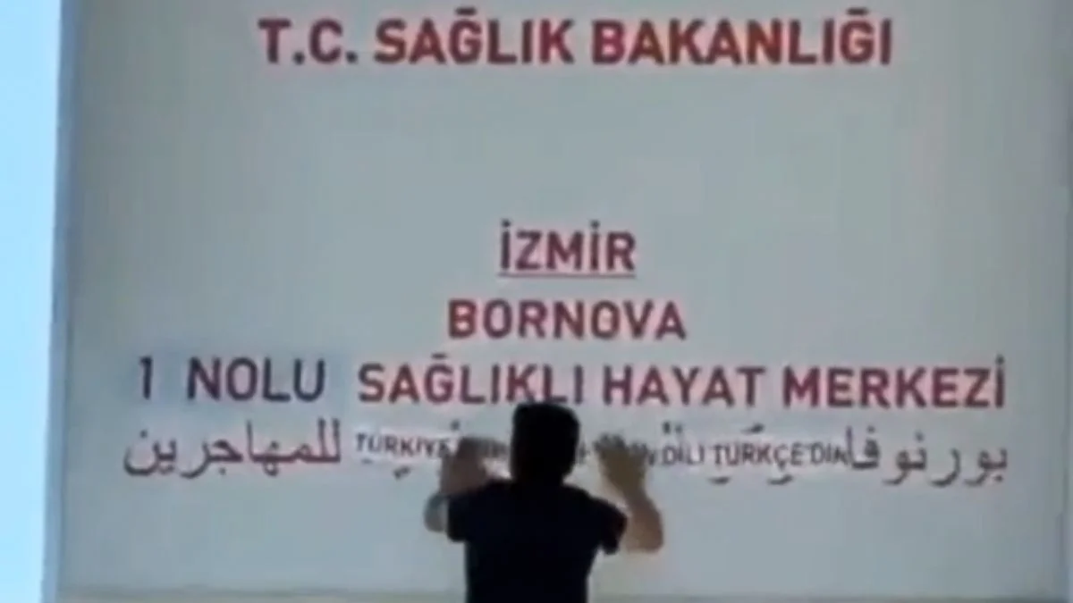 İzmir'de sığınmacı karşıtı yazılama