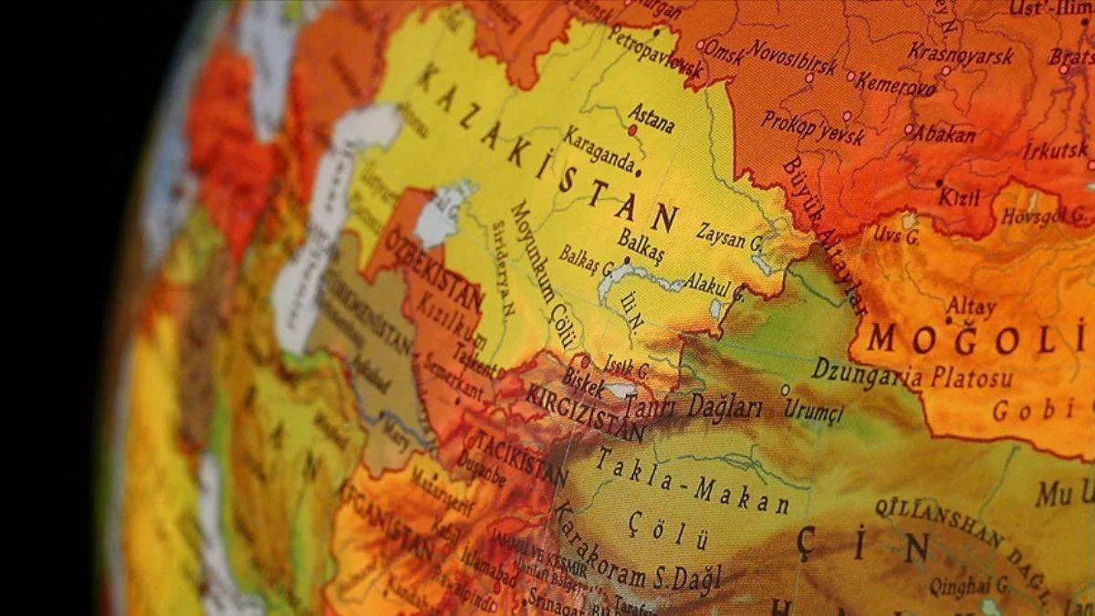 Kazakistan'da anayasa referandumuna katılım yüzde 68 oldu
