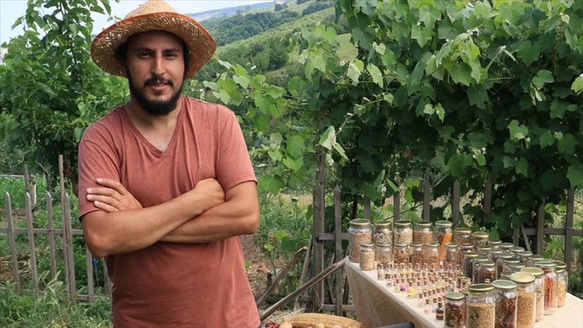 Köye taşındı; organik tarımla içiçe öğretmenliğe devam