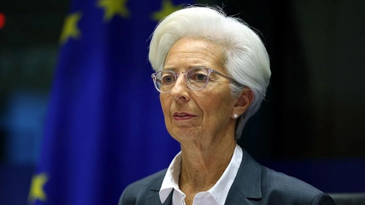 Lagarde: Yüksek enflasyon hepimiz için çok zor