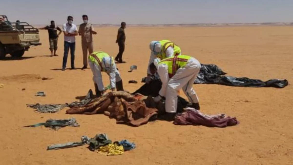 Libya'da 20 kişi çölde susuzluktan öldü