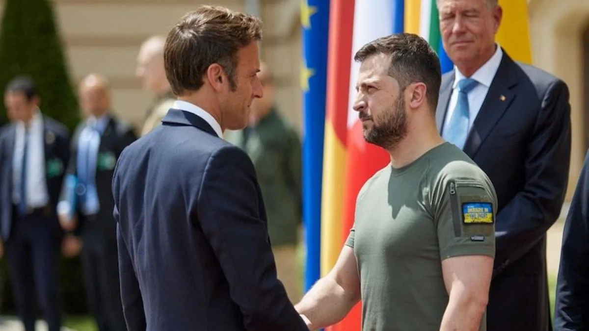 Macron'dan Ukrayna'da Rusya'yı kızdıracak açıklama! 'İrpin kenti barbarlığın izlerini taşıyor'