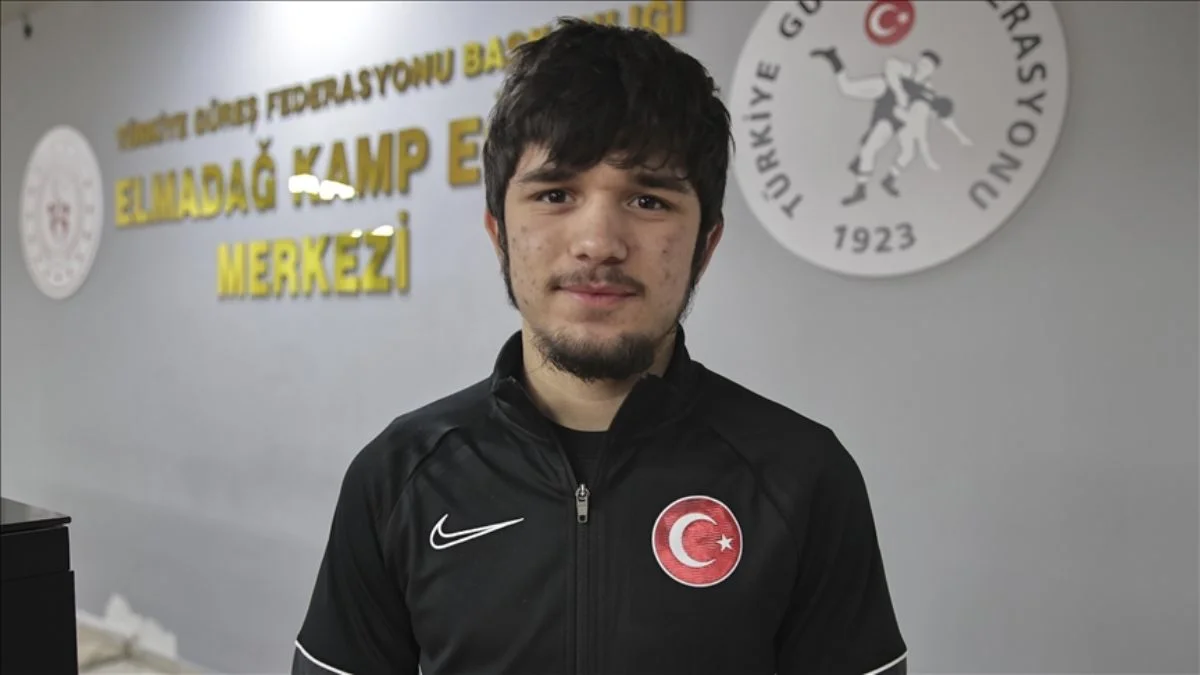 Milli güreşçi Muhammet Karavuş altın madalya kazandı