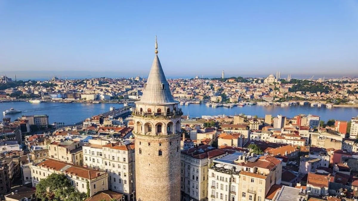 Müze ve ören yerleri girişlerine zam: Galata Kulesi'ne çıkmak 175 TL oldu