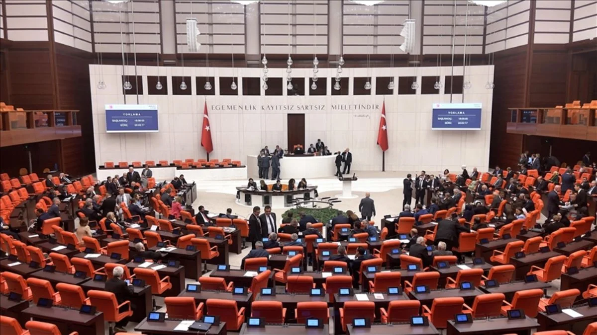 Öğrenci affı ve 3600 ek gösterge Meclis'e geliyor
