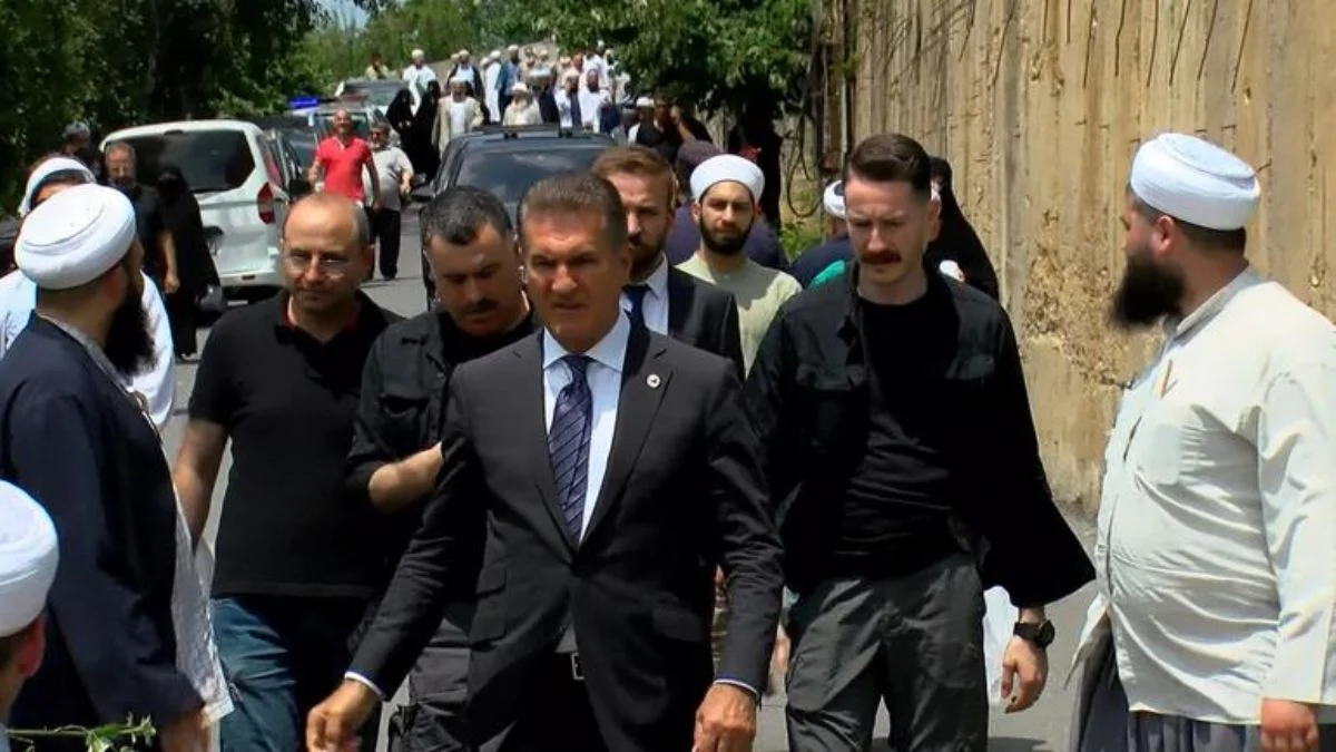 Sarıgül'den Ustaosmanoğlu'nun evine taziye ziyareti