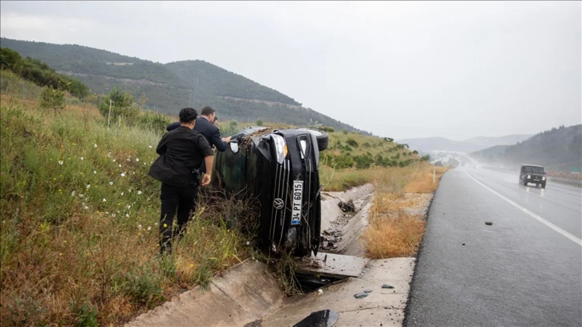 Şentop'un konvoyunda kaza; 4 yaralı