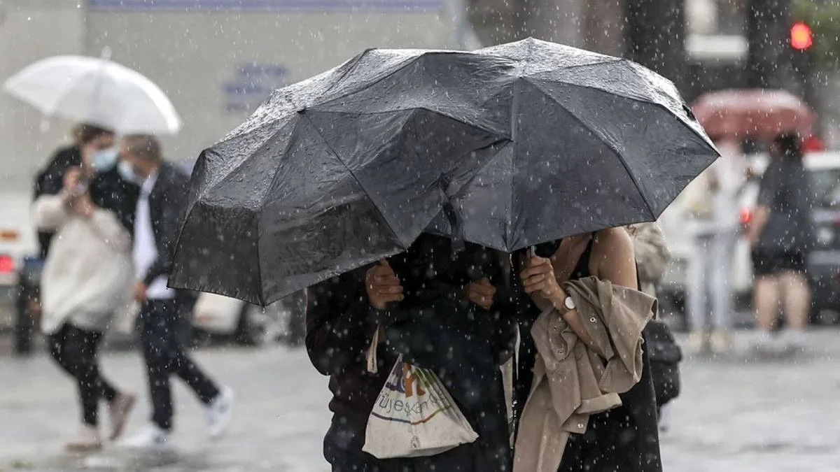 Soğuk hava geri geldi! Meteoroloji'den kuvvetli yağış uyarısı