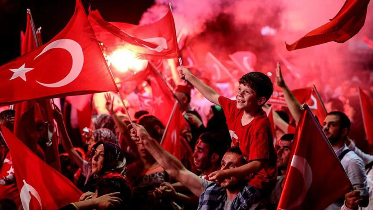 15 Temmuz resmi tatil mi? 15 Temmuz'da çalışma var mı? 15 Temmuz 2022 hangi gün?