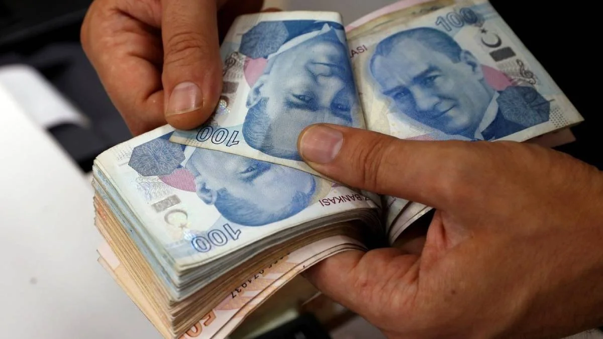 2022 Temmuz memur maaş farkı ne kadar? 14-15 günlük memur maaş farkı (Hemşire-Ebe-Öğretmen-Polis-Hizmetli) kaç TL? Memur maaş farkı ne zaman yatacak?