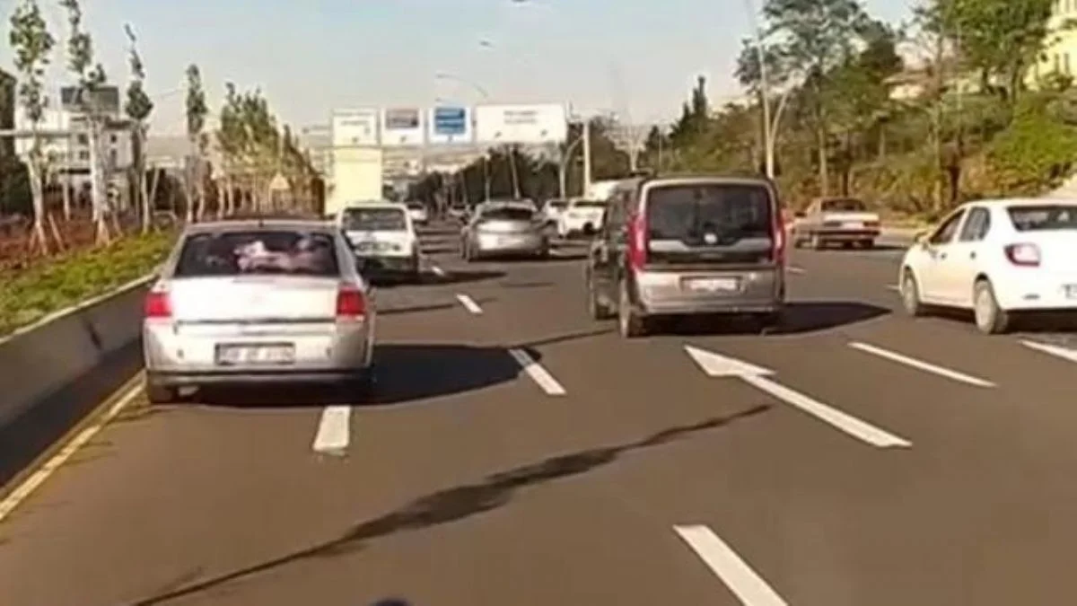 Ambulansa yol vermeyen 5 sürücüye ceza
