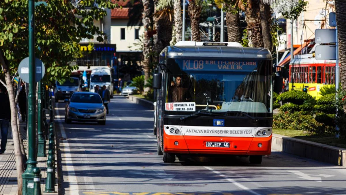 Antalya'da bayramda otobüsler ücretsiz mi? Kurban bayramında Antalya'da toplu taşıma otobüs, metro, bedava mı, ücretli mi?