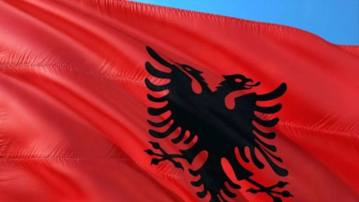 Arnavutluk'tan İsveç ve Finlandiya için NATO onayı