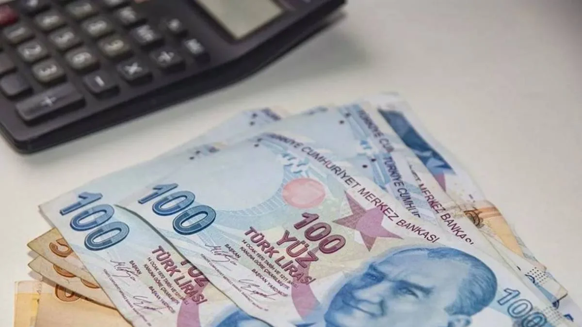 Asgari ücret zammı ile memurlara 300 TL artış mı yapılacak? Memur maaşları 300 TL zamlanacak mı? Memur maaşı 300-350 TL artacak mı?
