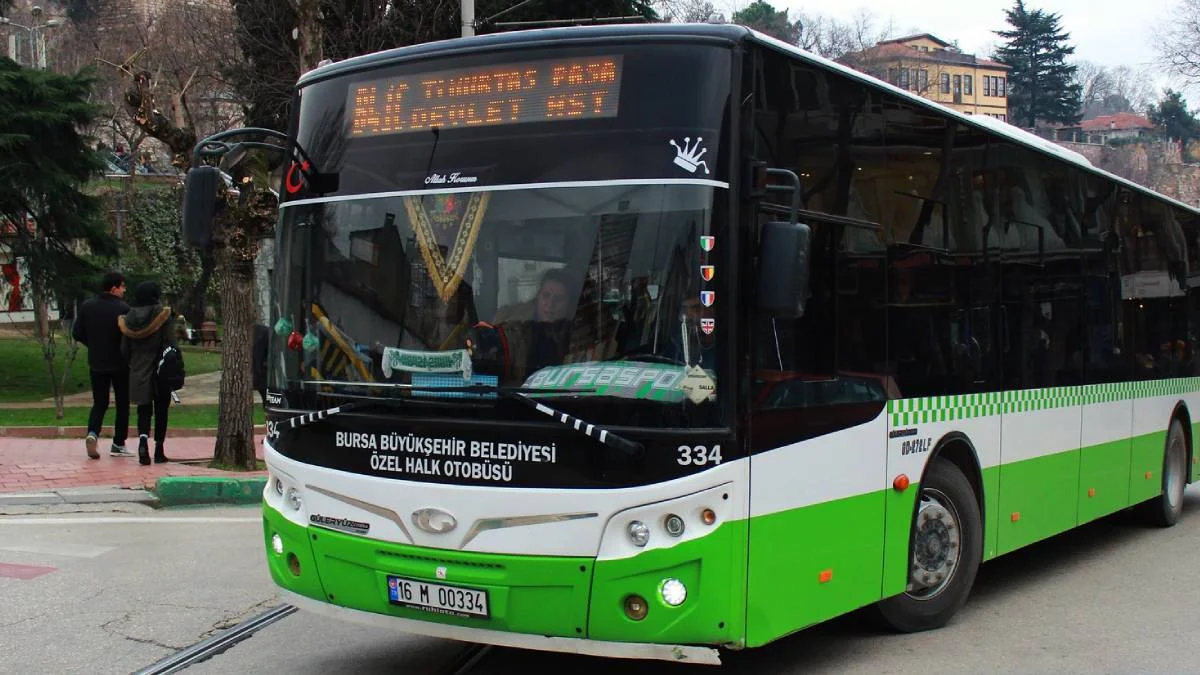 Bayramda Bursa'da otobüsler ücretsiz mi? Kurban bayramında Bursa'da otobüs, metro bedava mı? Bayramın 3. ve 4. günü (11-12 Temmuz) otobüsler ücretsiz mi?