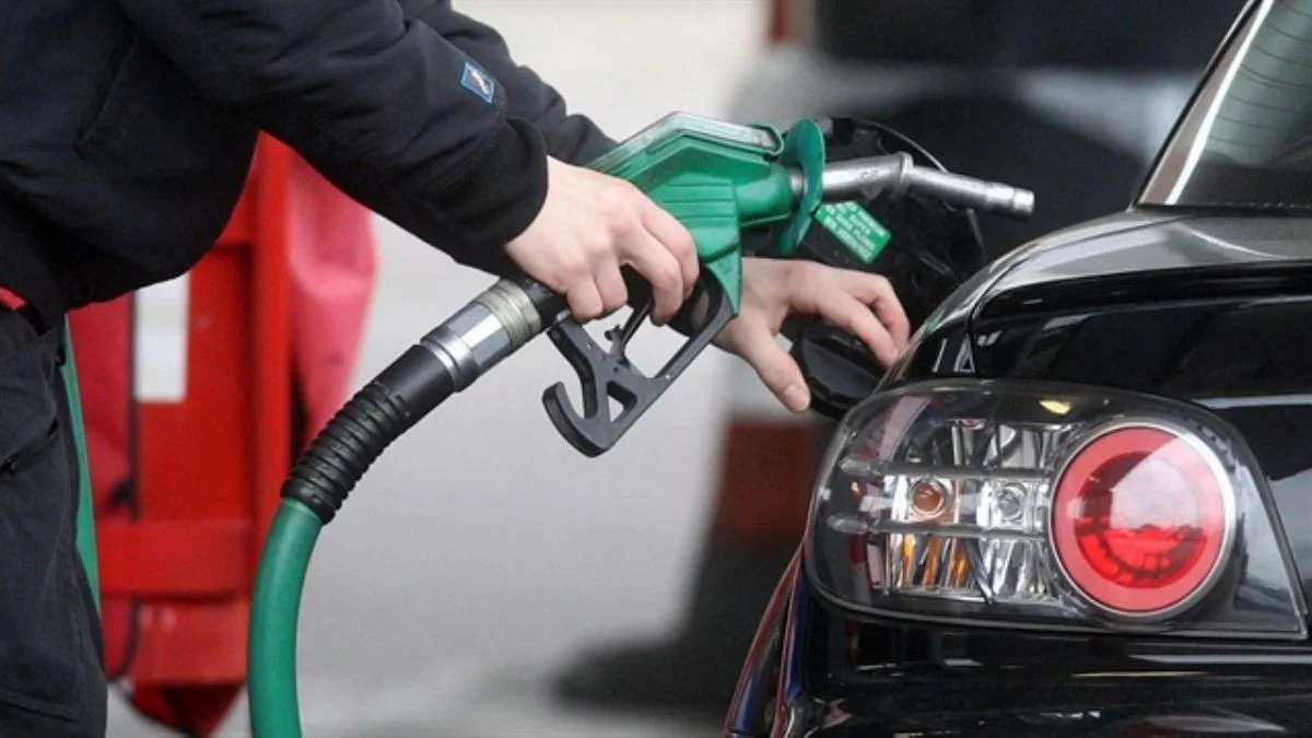 Benzine büyük indirim!