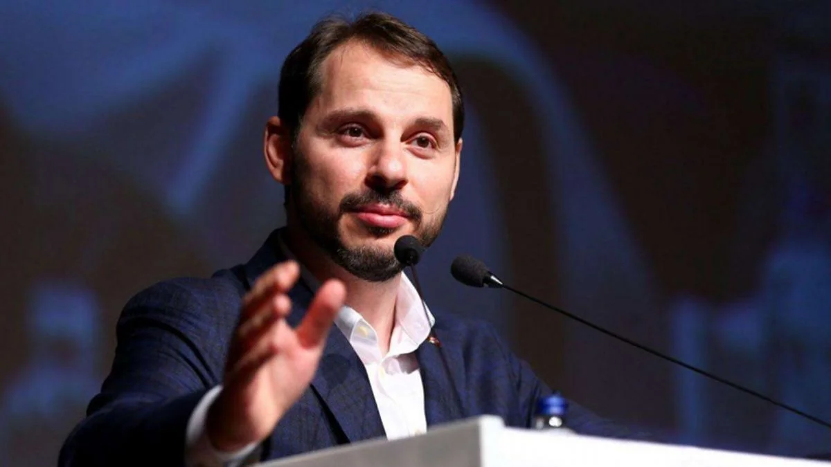 Berat Albayrak aylar sonra İngiltere'de görüntülendi