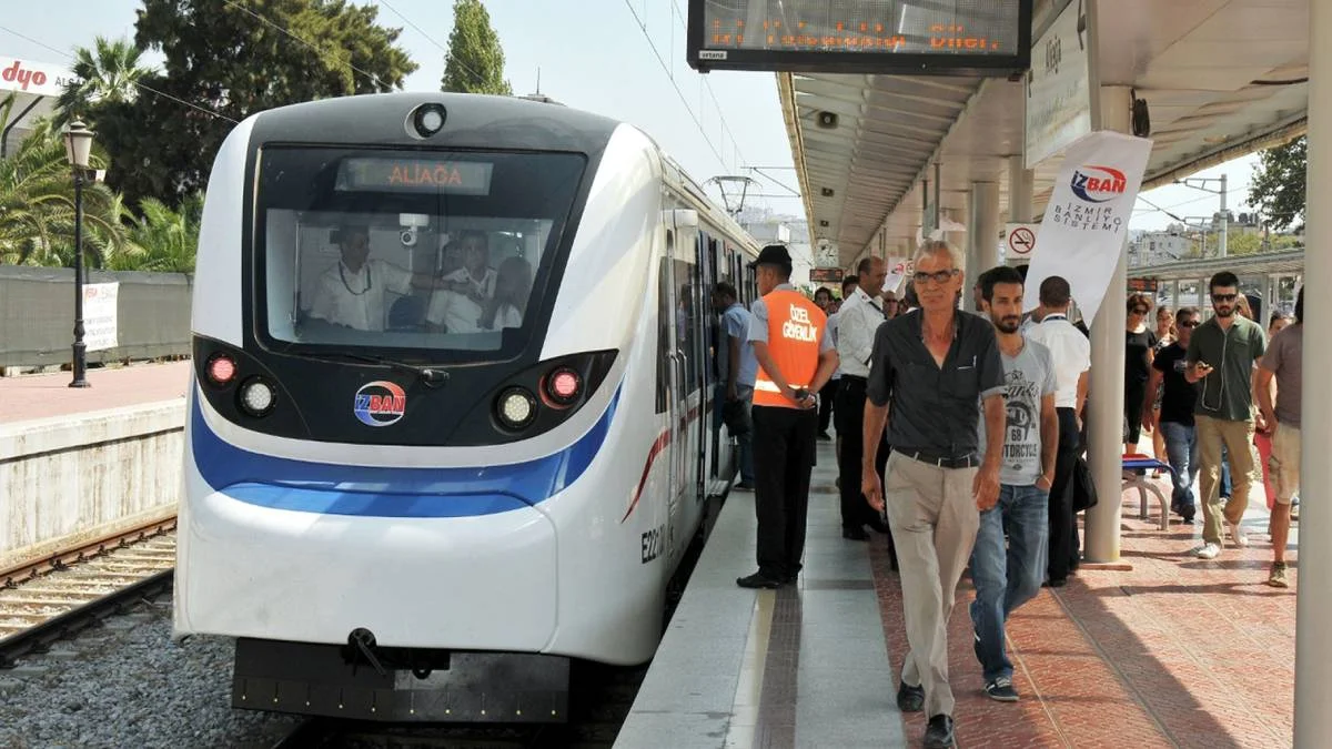 Bugün 15 Temmuz'da İzmir'de İZBAN ücretsiz mi? İZBAN yarın (15 Temmuz) bedava mı indirimli mi?