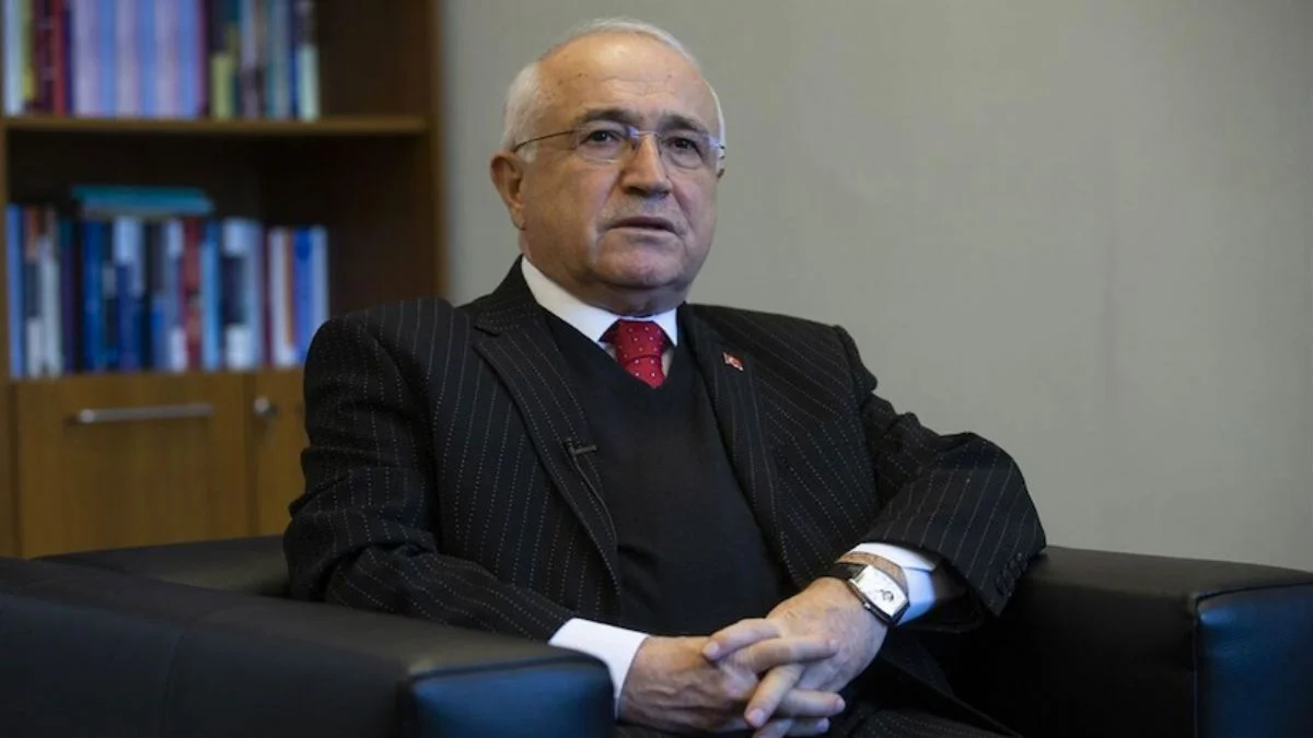 Cemil Çiçek: Diyanet'e çok görev düşüyor