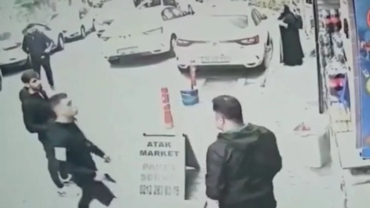 'Çocuklar var, yavaşla' diye uyarılınca silah çekti