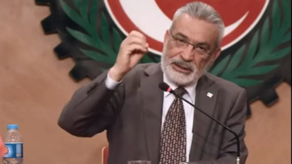İsmet Özel'den 'Risale-i Nur Türkçesi' tepkisi