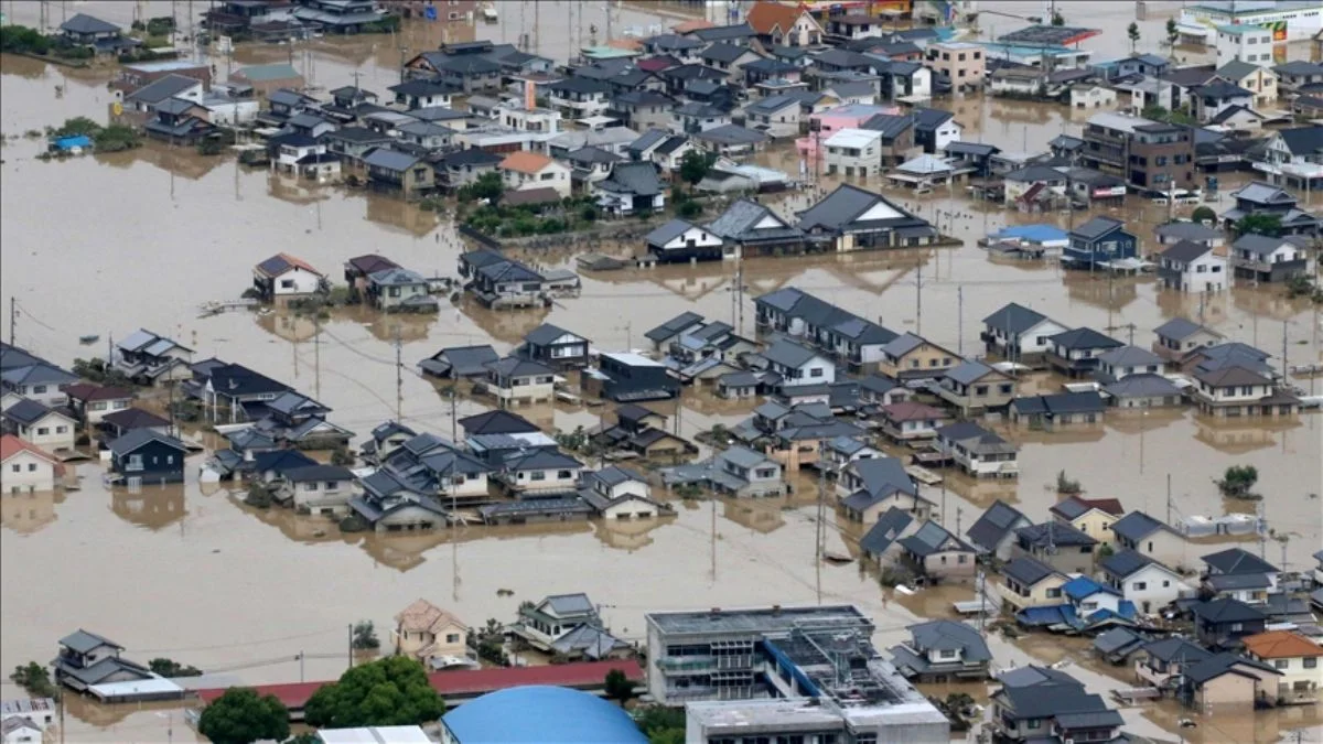 Japonya: 480 bin kişi yerinden oldu