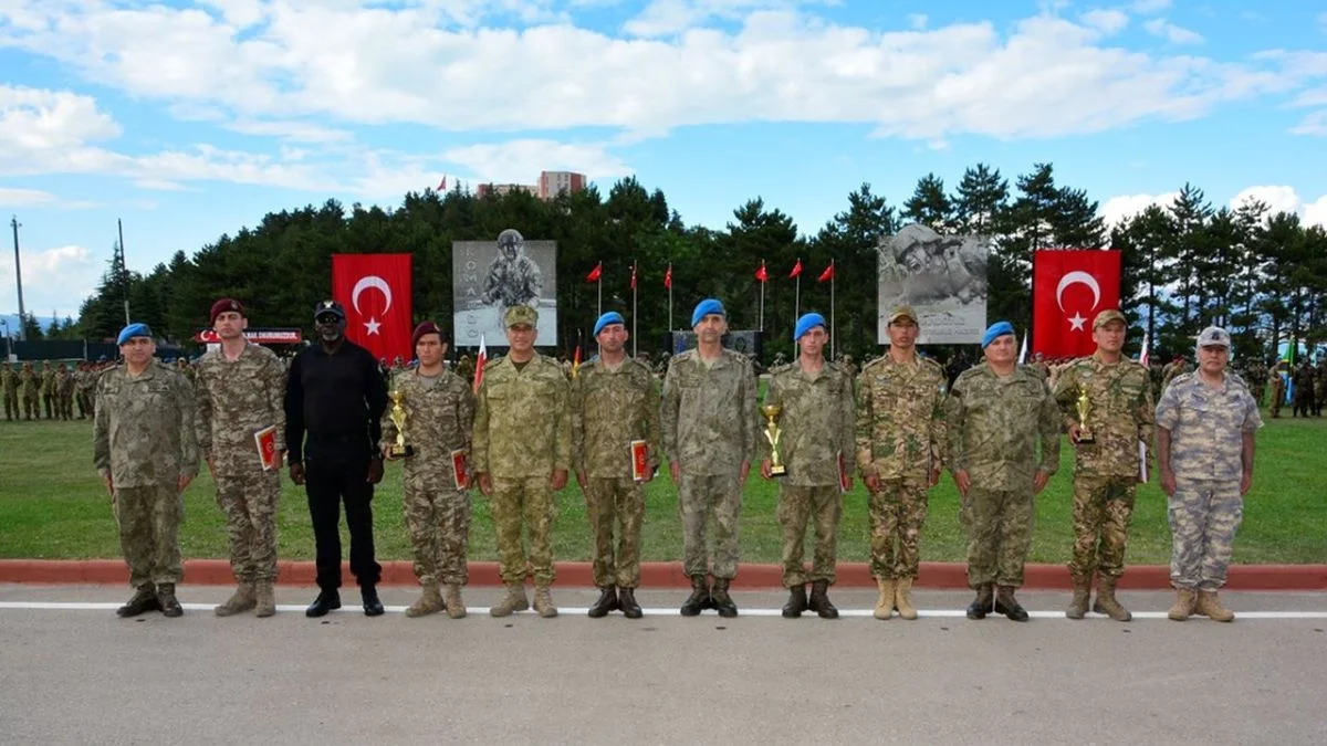 Kara Kuvvetleri timi dünya birincisi oldu