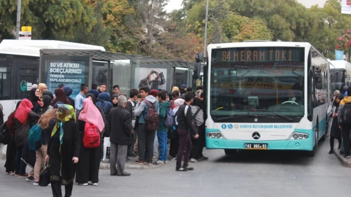 Konya'da Bayramda otobüsler ücretsiz mi, indirimli mi? Konya'da kurban bayramında otobüs, tramvay bedava mı, paralı mı? Toplu taşıma hangi günler bedava?