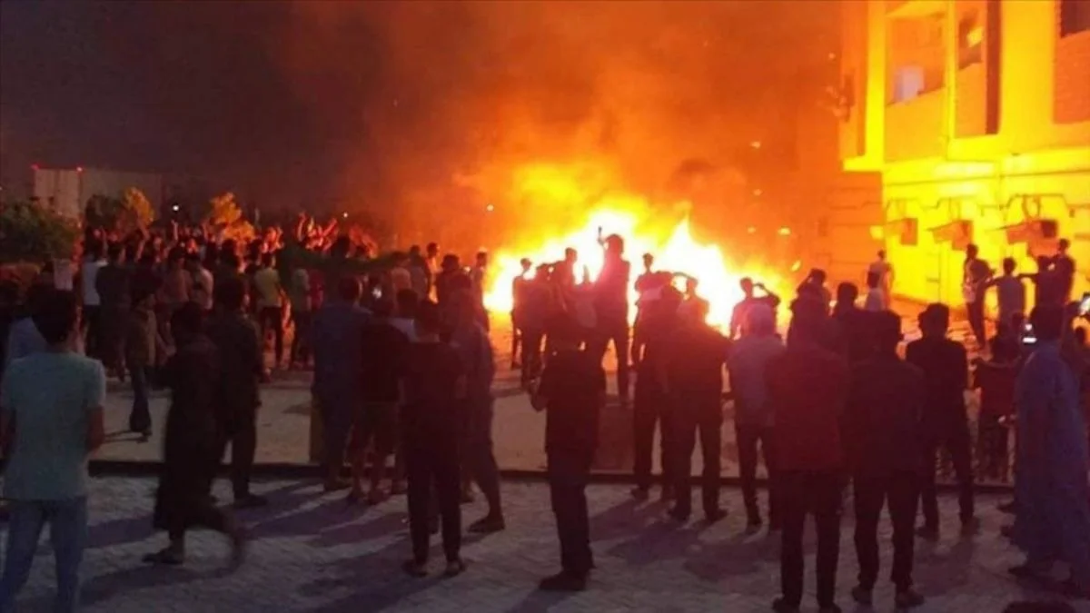 Libya karıştı! Meclis ateşe verildi