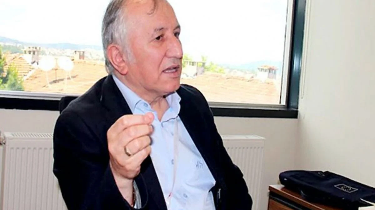 Mehmet Ocaktan'dan AK Parti'ye eleştiri: 'Bu hallere düşmemeliydik'