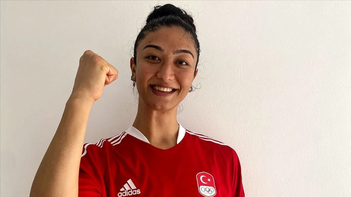 Milli tekvandocu Nafia Kuş altın madalya kazandı