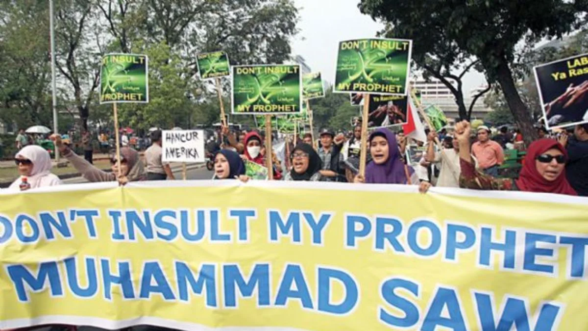 Pakistan'da Hazreti Muhammed'e saygısızlık; 27 gözaltı