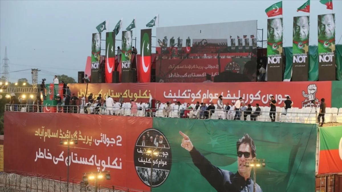 Pakistan'da hükümet karşıtı protesto