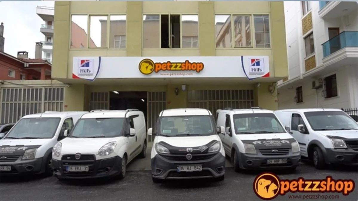 Petzzshop, Türkiye'nin her yerine güvenli teslimat ve 17 farklı kargo şirketi ile olan anlaşması ile göz kamaştırmaya devam ediyor!