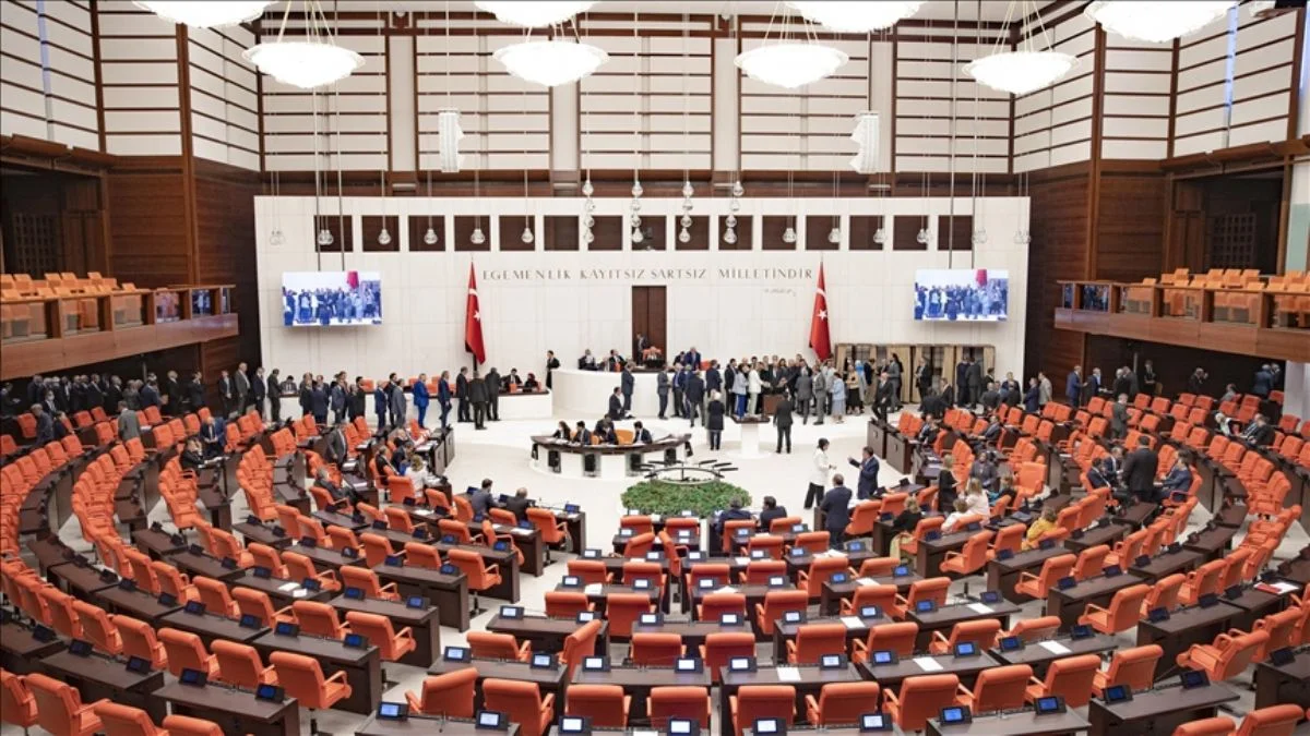 Resmi Gazete'de yayımlandı: TBMM tatile giriyor