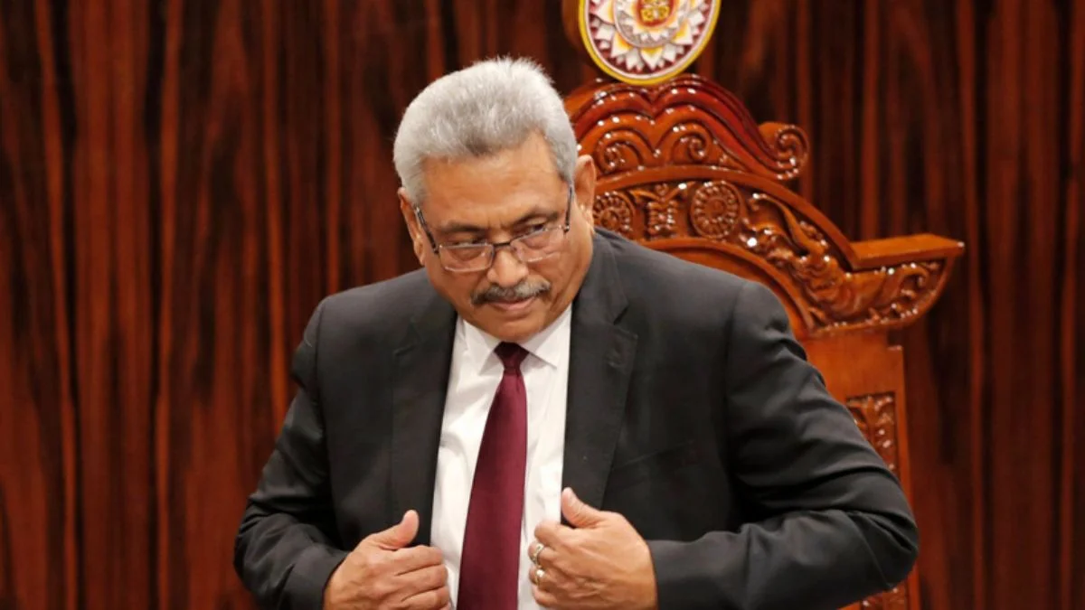 Sri Lanka'da sular durulmuyor: Devlet Başkanı Rajapaksa ülkeyi terk etti